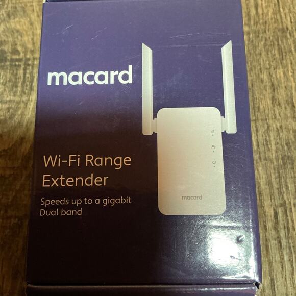 Macard Wi-Fi Range Extender, Speeds Up To A Gigabit Dual Band White NEW - Picture 2 of 7